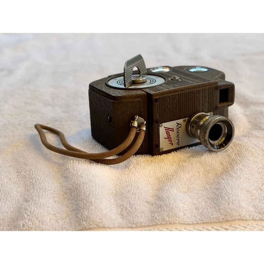 Revere Ranger Eight Model 81 Movie‎ Camera Vintage Film Camera Collectible